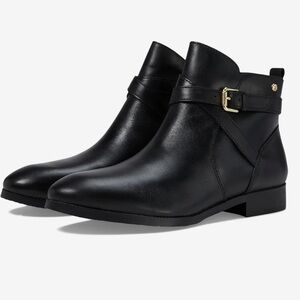 PIKOLINOS 
Royal W4D-8614
Women' size 8 gently used 
$189 
BLACK LEATHER